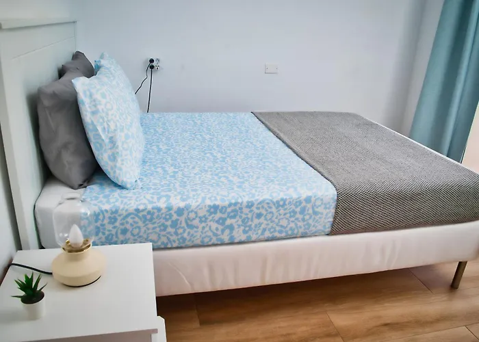 Casa Min-casa Familiar Con Terraza Privada 칼레타데푸스테